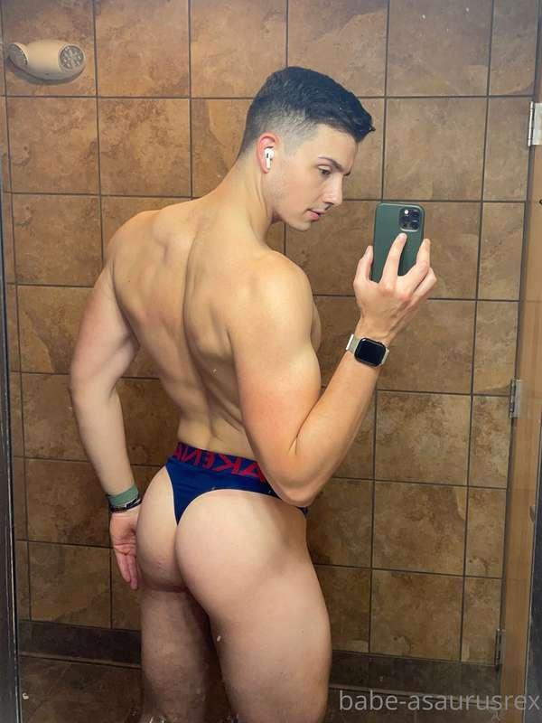 babe_asaurusrex image #2