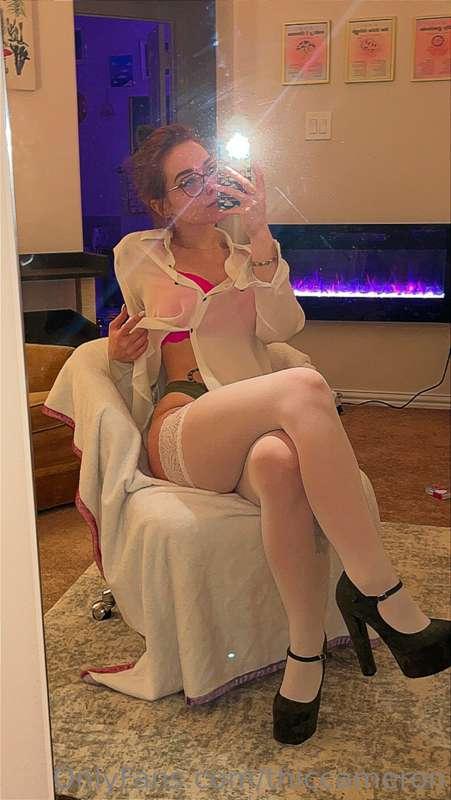 my panties r the same color as my shoes 🤭