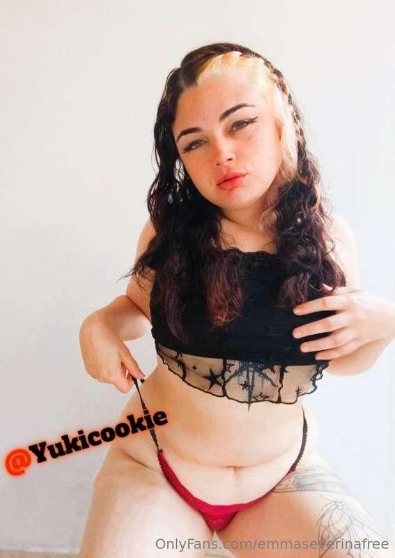 Gorgeous @yukicookie is eager to show her daddy how ready sh..