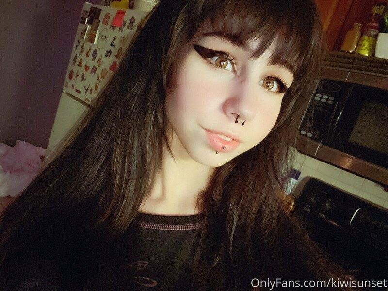 I got a haircut ??  last time I asked about posting selfies ..