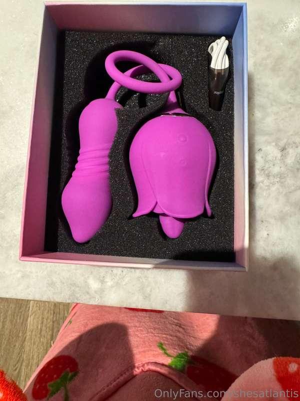 Please vote which toy you want me to use in my next video! T..