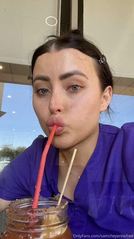 Busy day🥵What is everyone up today?🤍