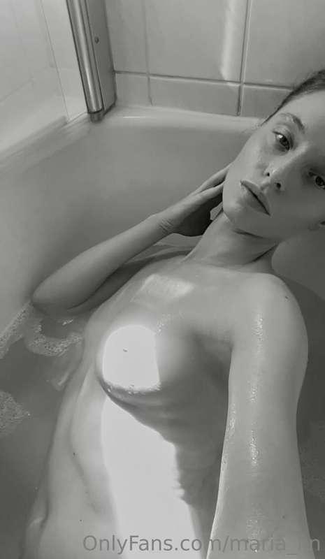 You know how much I love some bathtubs 💦