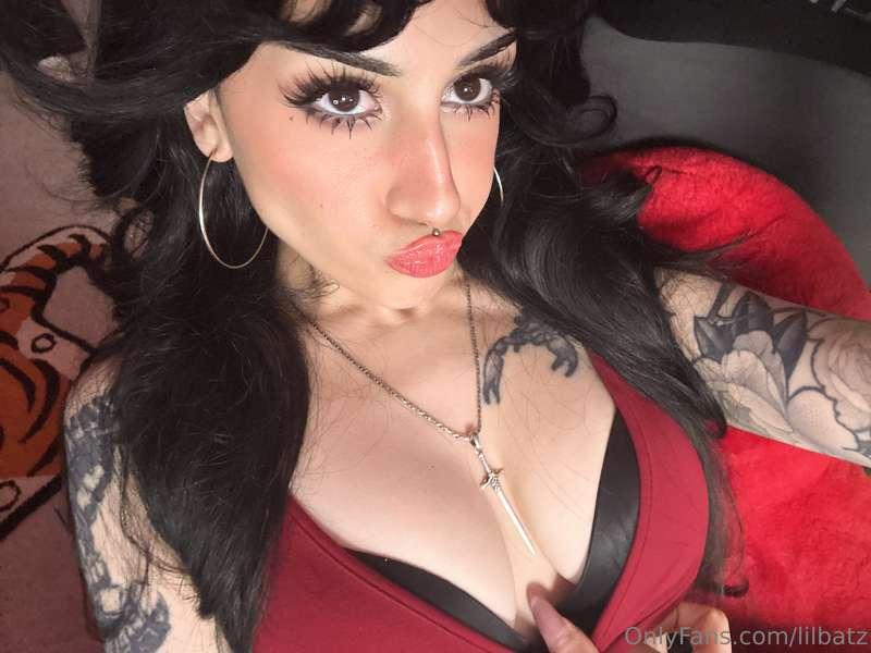 I miss you punk >:(Happy to be back on here! Working on new ..