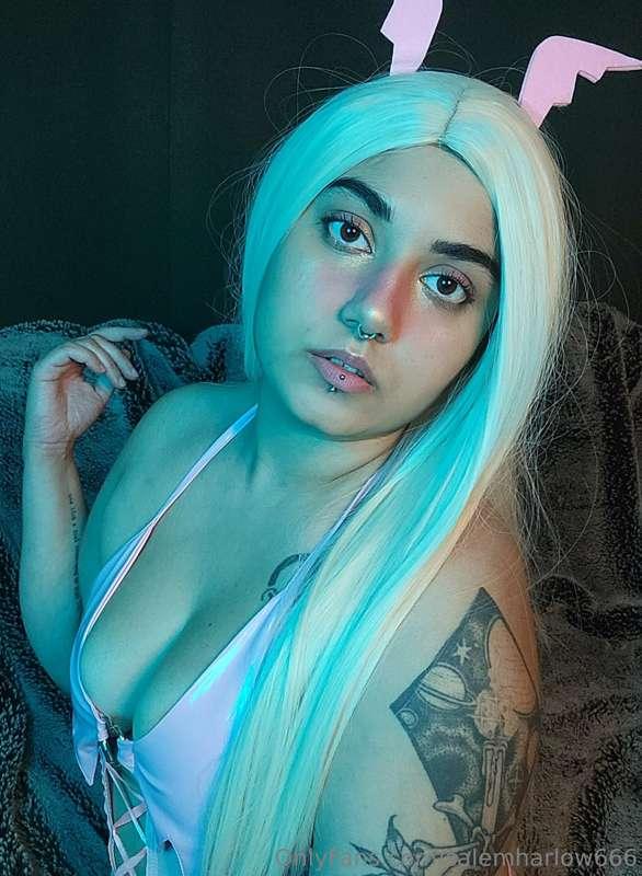 Let me haunt your dreams. 💜

(Preview for Succubaby)