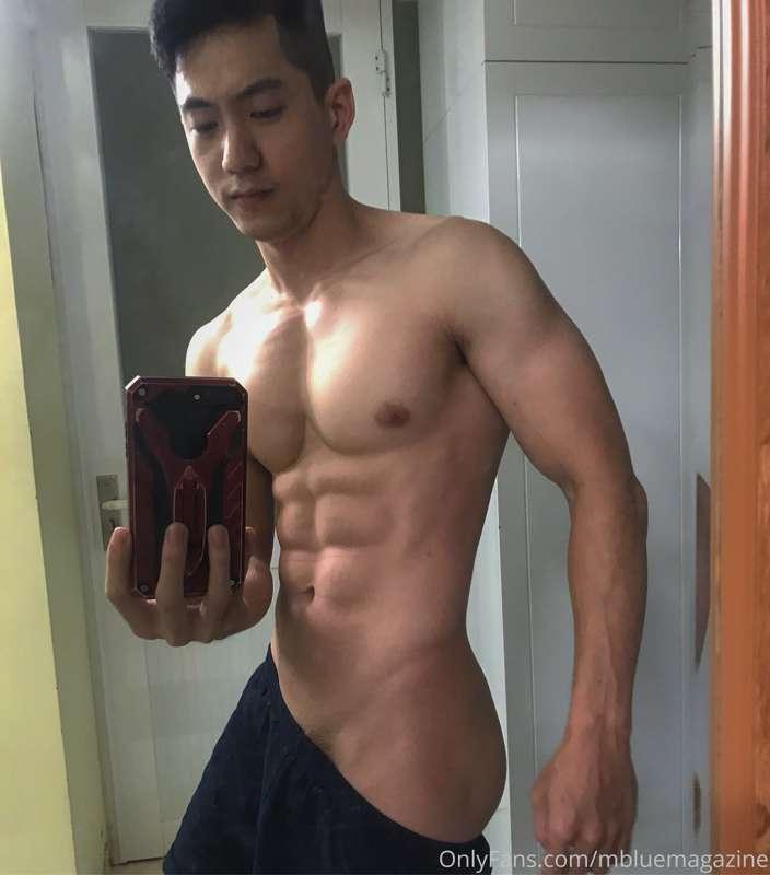 Do you like my abs ?
