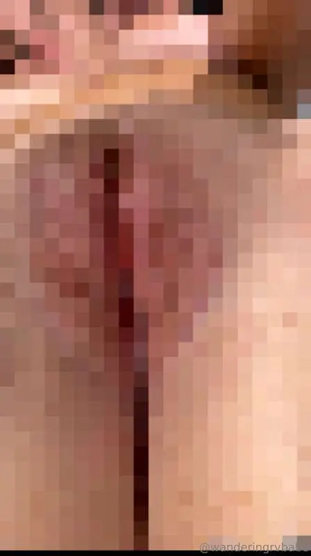 your muscles 💪🏻 are so fuckin hottt 🥵 they make my panties f..