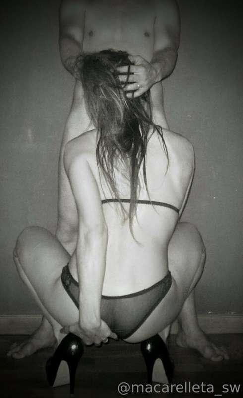 Buenos días.... Nada mejor que una buena follada de boca par..