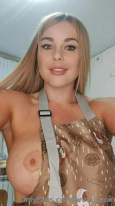 ## you will never be bored with this slut  @annagreat

she i..