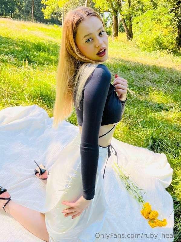 📱 𝗜 𝗰𝗮𝗻’𝘁 𝗹𝗶𝘃𝗲 𝘄𝗶𝘁𝗵𝗼𝘂𝘁 𝗮 𝗴𝗼𝗼𝗱 𝗽𝗵𝗼𝗻𝗲 𝗯𝗿𝗲𝗮𝗸  Sometimes, I just..