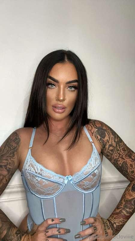 Live streaming in 2 hours 😍🤤