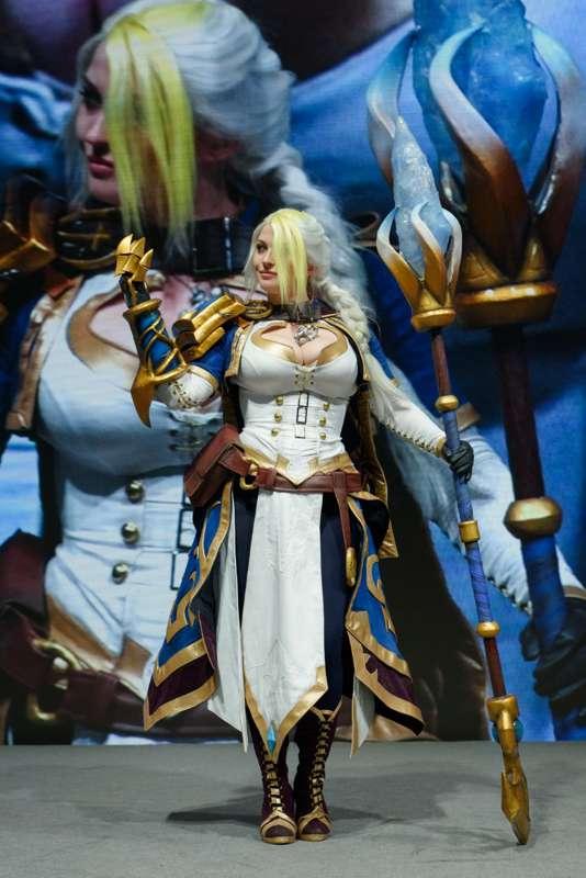 Jaina on a stage of ComicCon Saint-Petersburg 