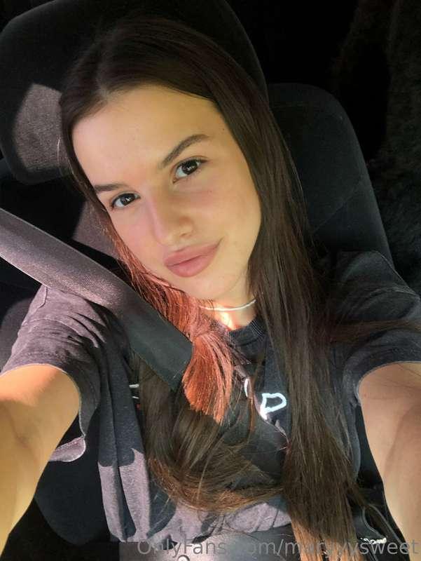 Me and you in car? What would you do?🖤👅