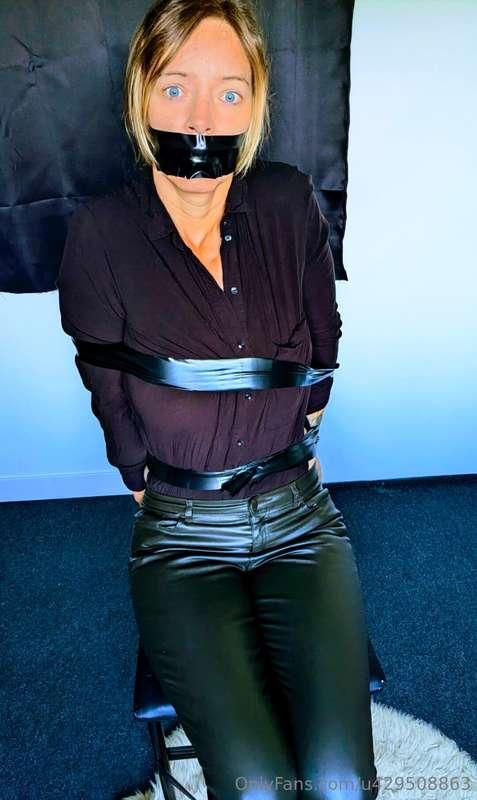 Attache moi si tu peux 🫢🤐🥵 #fetishphotography#fetishmodel#bo..