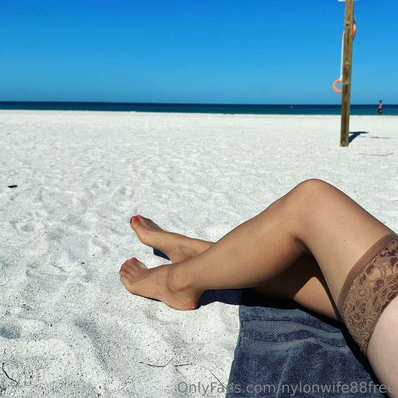 nylonsandfeet image #23