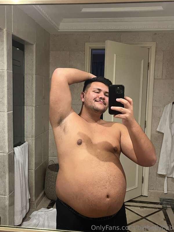 Hey hey! Videos coming soon but some vacation pics to keep e..