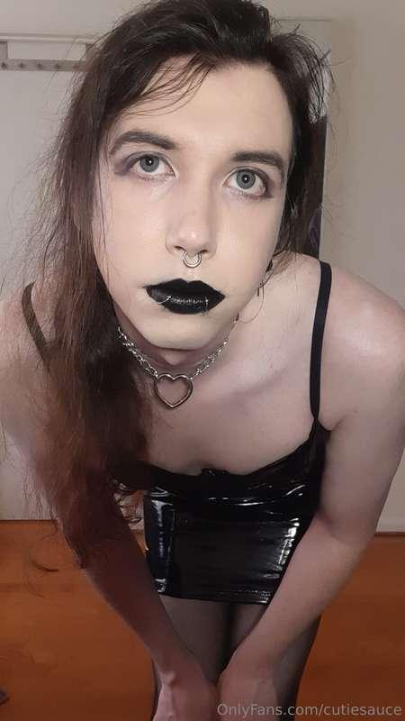 Been a while since I wore this. Now I feel like a goth strip..