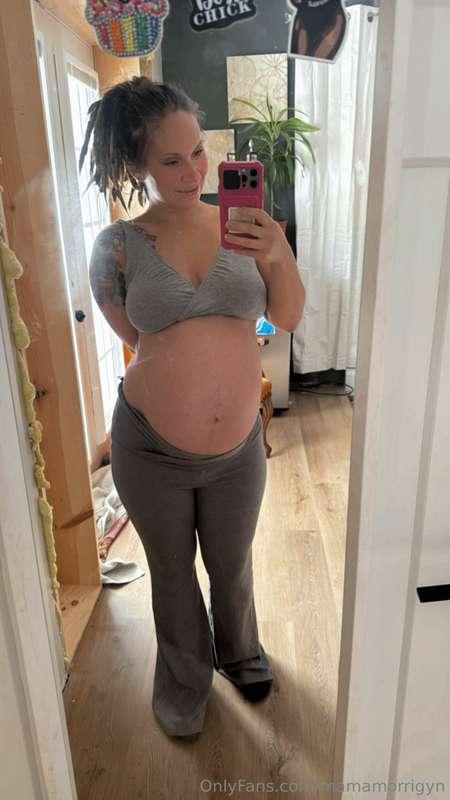 Panty Lovers Interested in pregnant panties?? Limited time o..