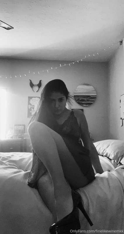 Guess the color of my set correctly and I’ll dm you some exc..