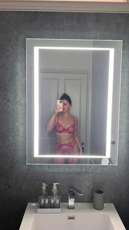 guess the way to my heart...  https://throne.com/katiemoore