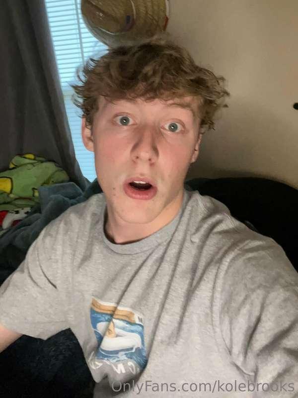 anyone wanna cum on my face?