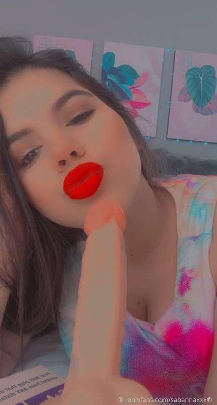 My love today is the day of the kiss I leave you this video ..