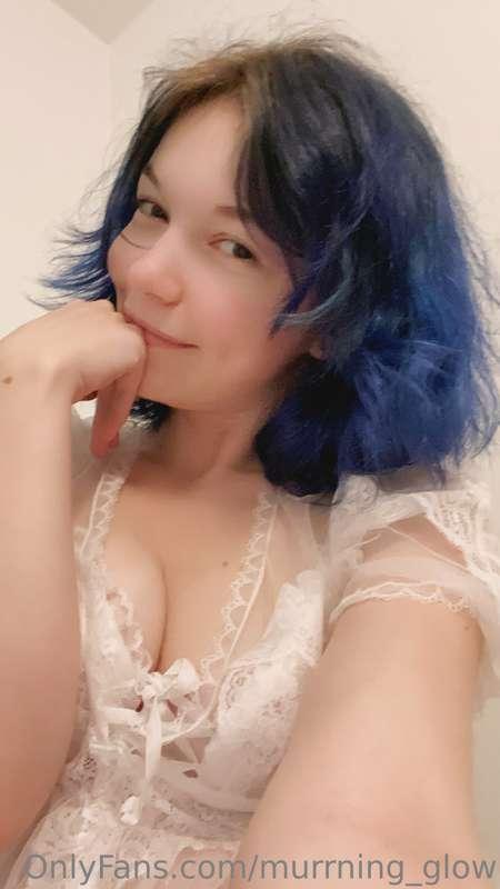 Painted my hair again do you like it? ^^