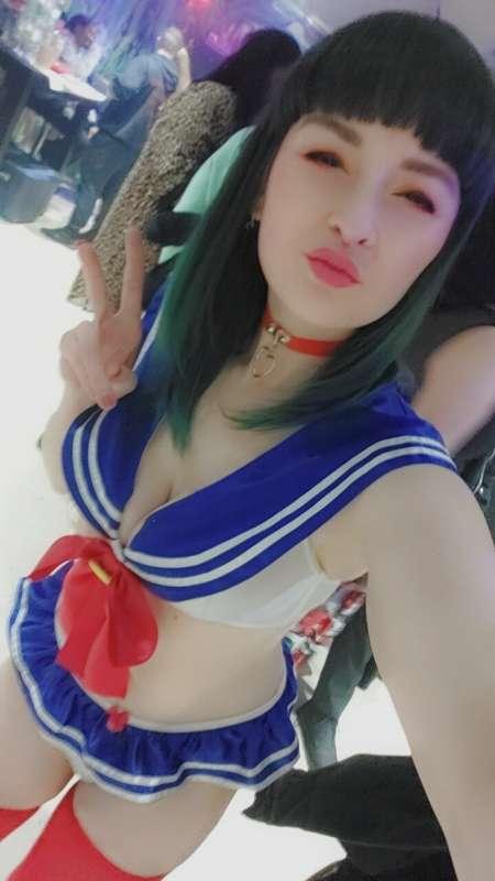 Some extra Sailor Moon ~cosplay~ selfies for you from the My..