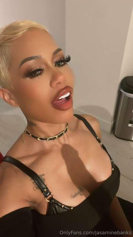 Should I go back to blonde Jas?