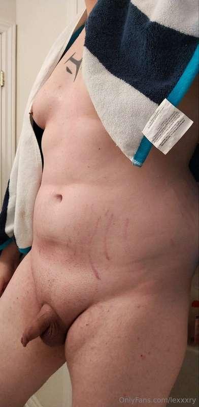 Good morning!  Fresh out of the shower. Let's see what today..