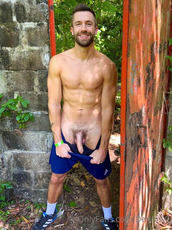 come let's play in the jungle... 🌴🙈🦜