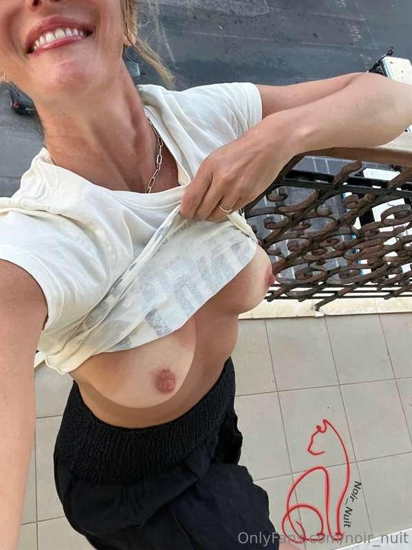 Getting ready for a fun night out...maybe we will bump into ..