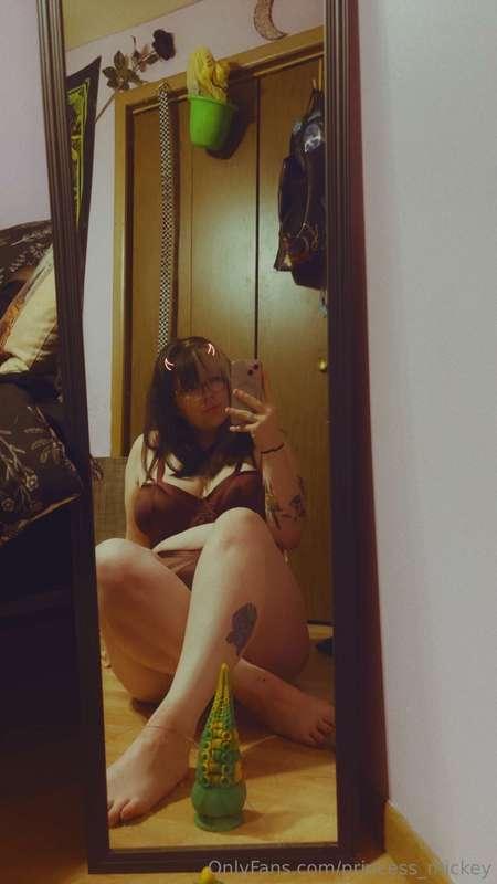 Come play with me 🥺