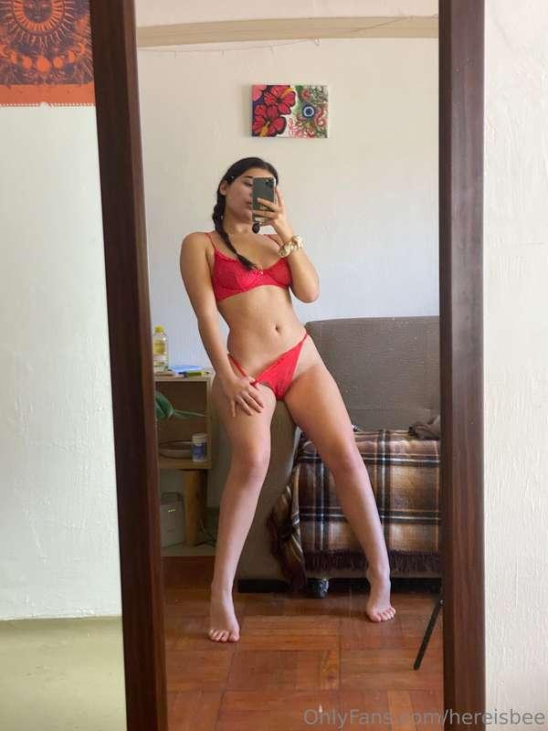 Does daddy wanna play with me? 🥹