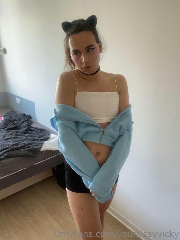 yoursissyvicky image #1