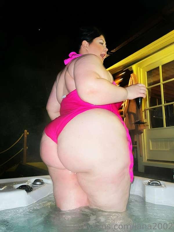Sexy hippo vibes😂😍🦛