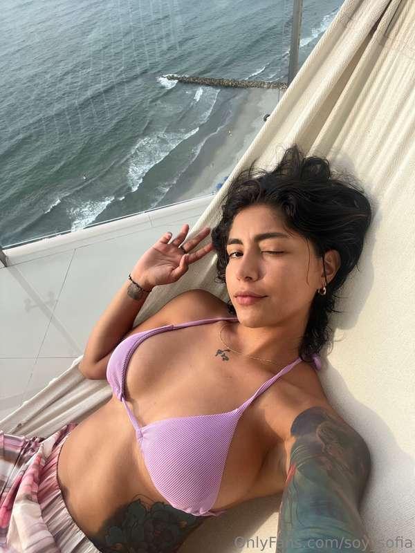 just swinging here… wanna join me? send me a DM 😏