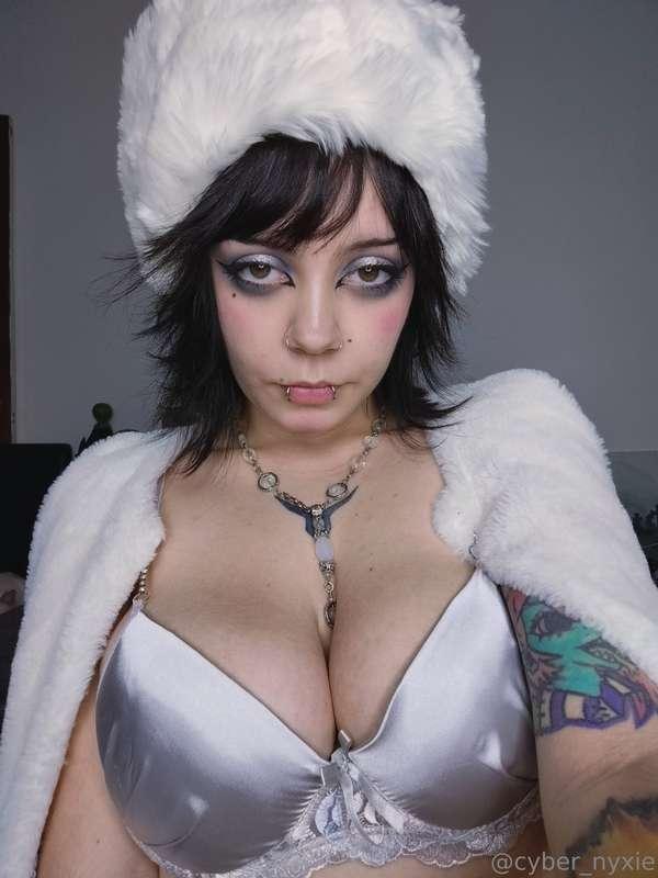 cyber_nyxie image #1