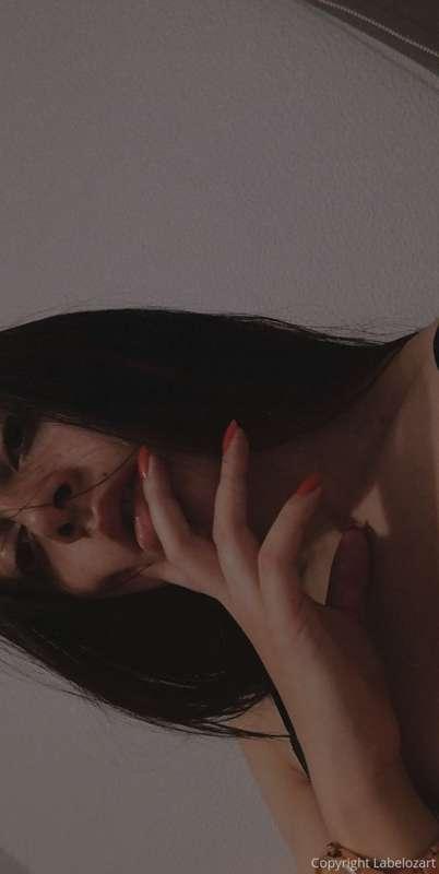 what do you think when you see me? 🍸