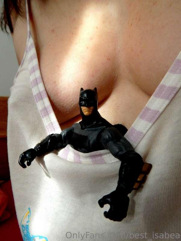 Batman just casually protecting the twin hills of righteousn..