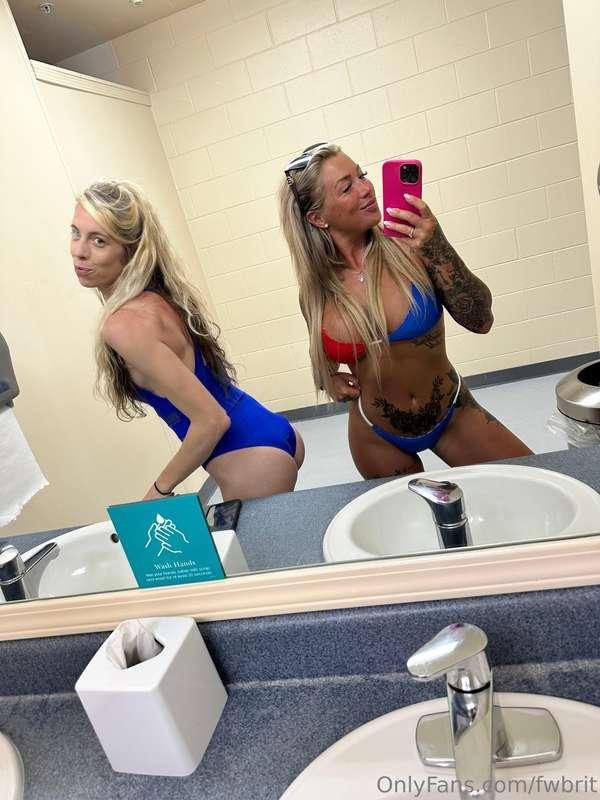 😜😜
