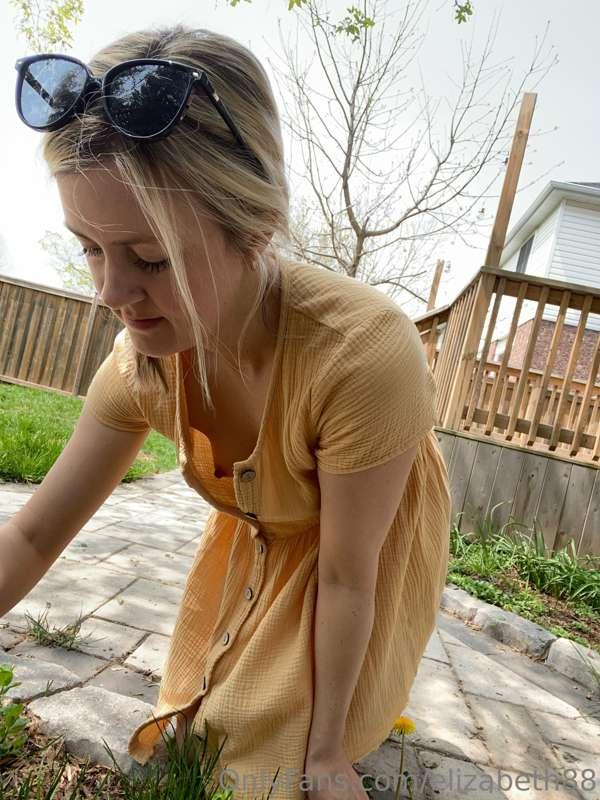 Great day to do some gardening 👩‍🌾