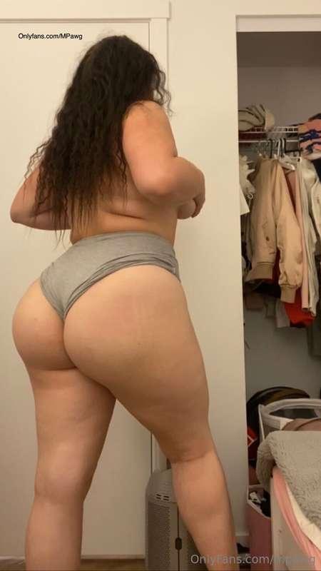 Booty shorts 🍑