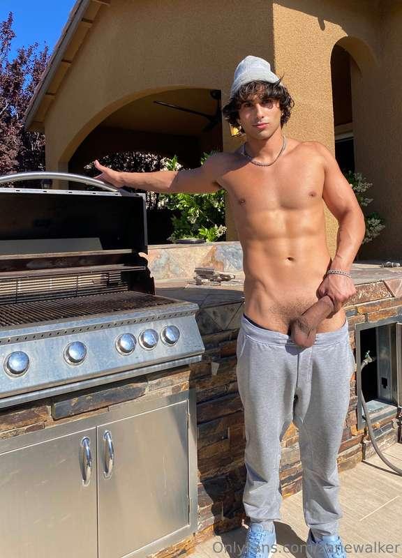 Daddy’s grilling, How do u want your meat?😏🥛