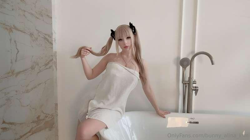 Why don't we take a bath together?💦