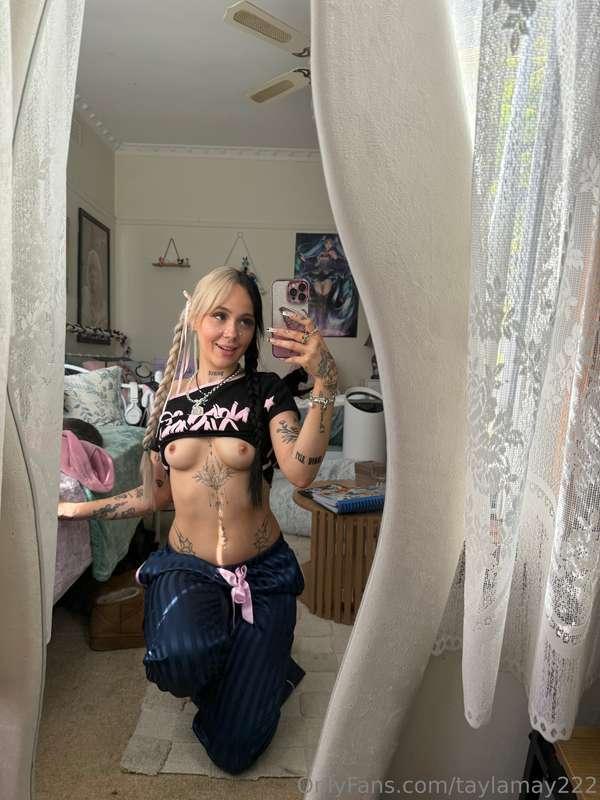 Good morning 😋🥰