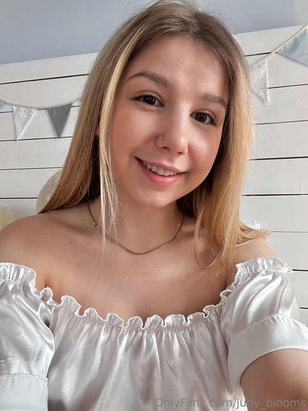 What's your favorite song?🥰