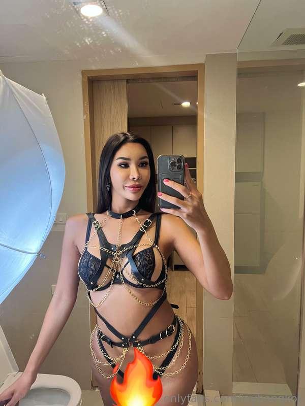 New outfit darling 😘