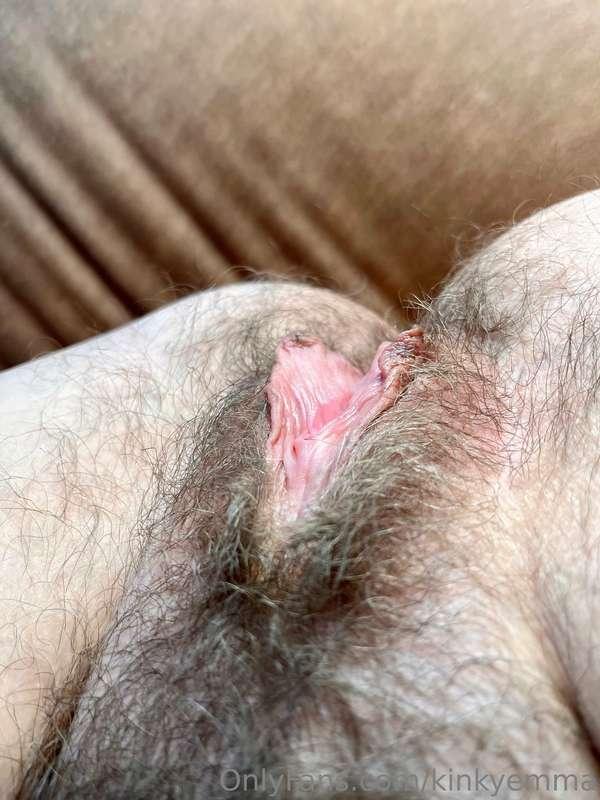 Come suck my pussy lips!