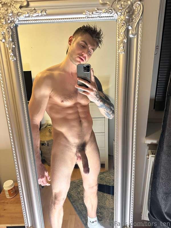Quick pics before bed😴 good night guys😘
